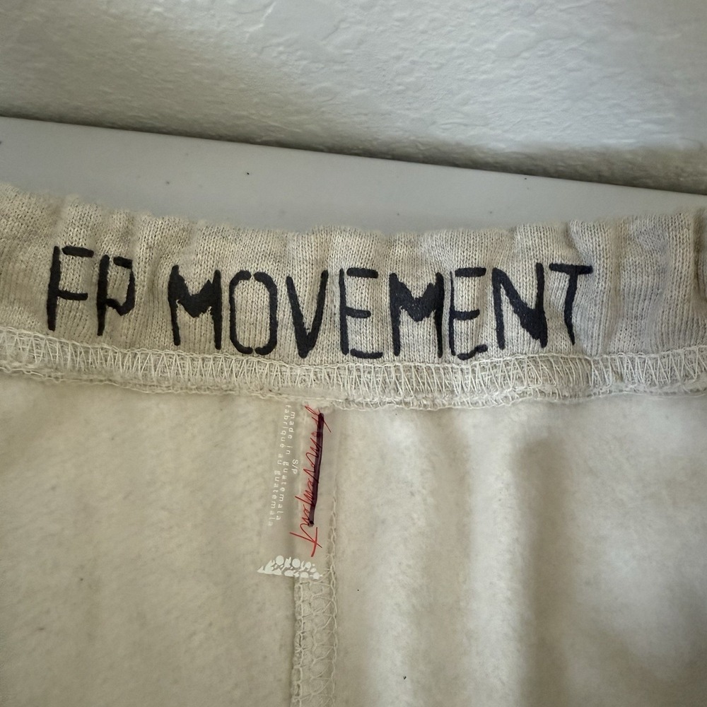 NEW Free People FP Movement For the Win Long Shorts Logo Size Small Tan Beige - Picture 7 of 14